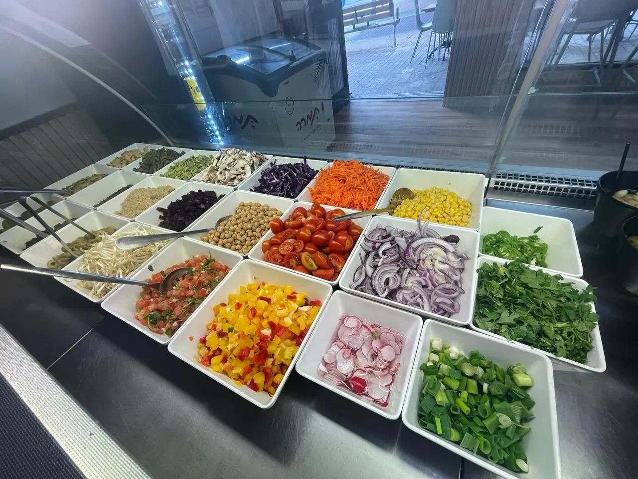 חלות טריות מוכנות למילוי